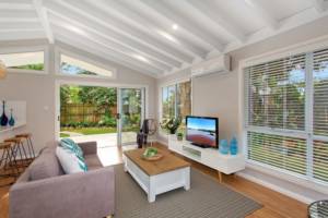 Harboard Road, Freshwater (3)