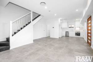 Oxford Street, Cambridge Park (13)