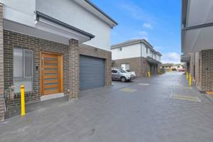 Oxford Street, Cambridge Park (7)