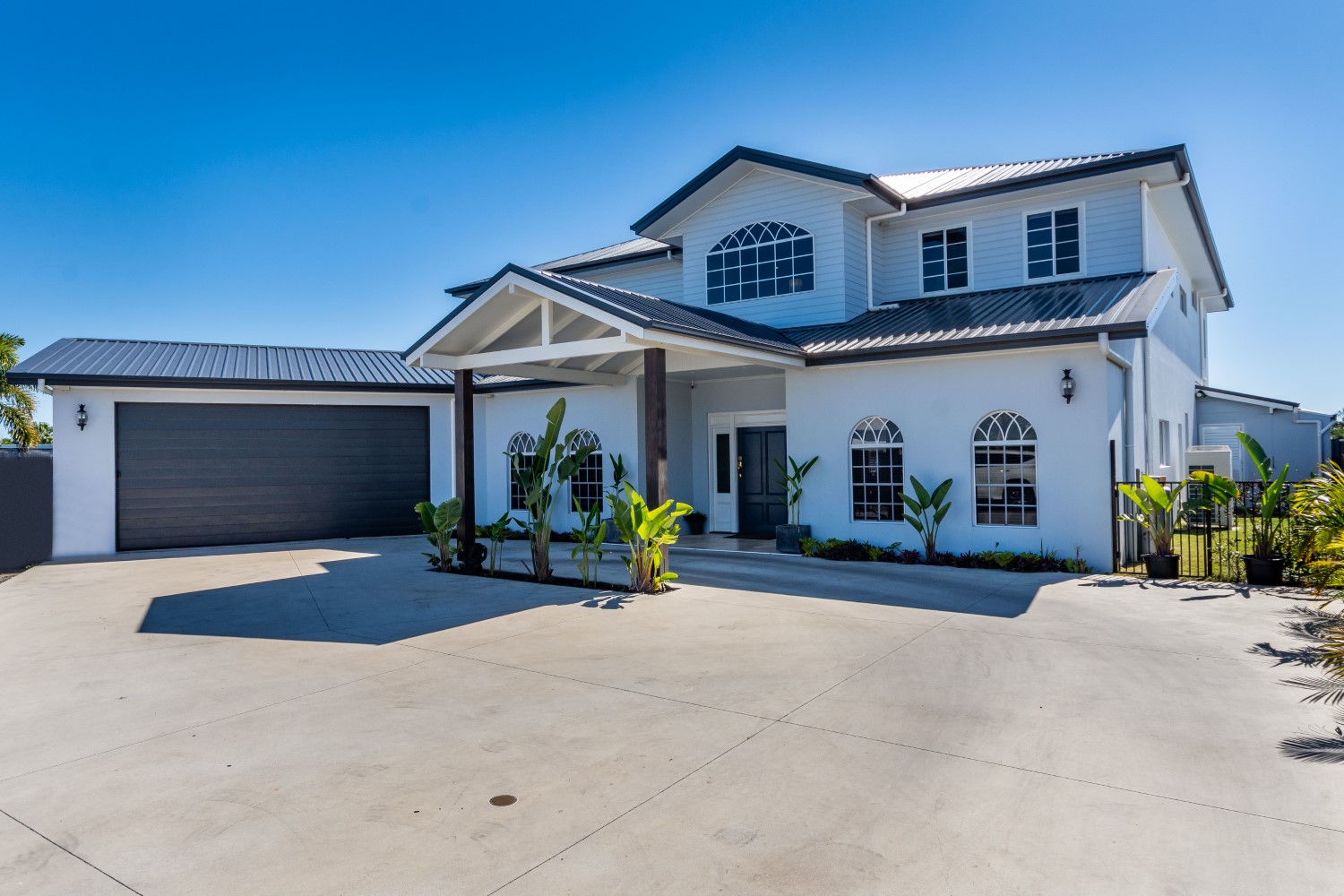 the peninsula banksia beach (3)