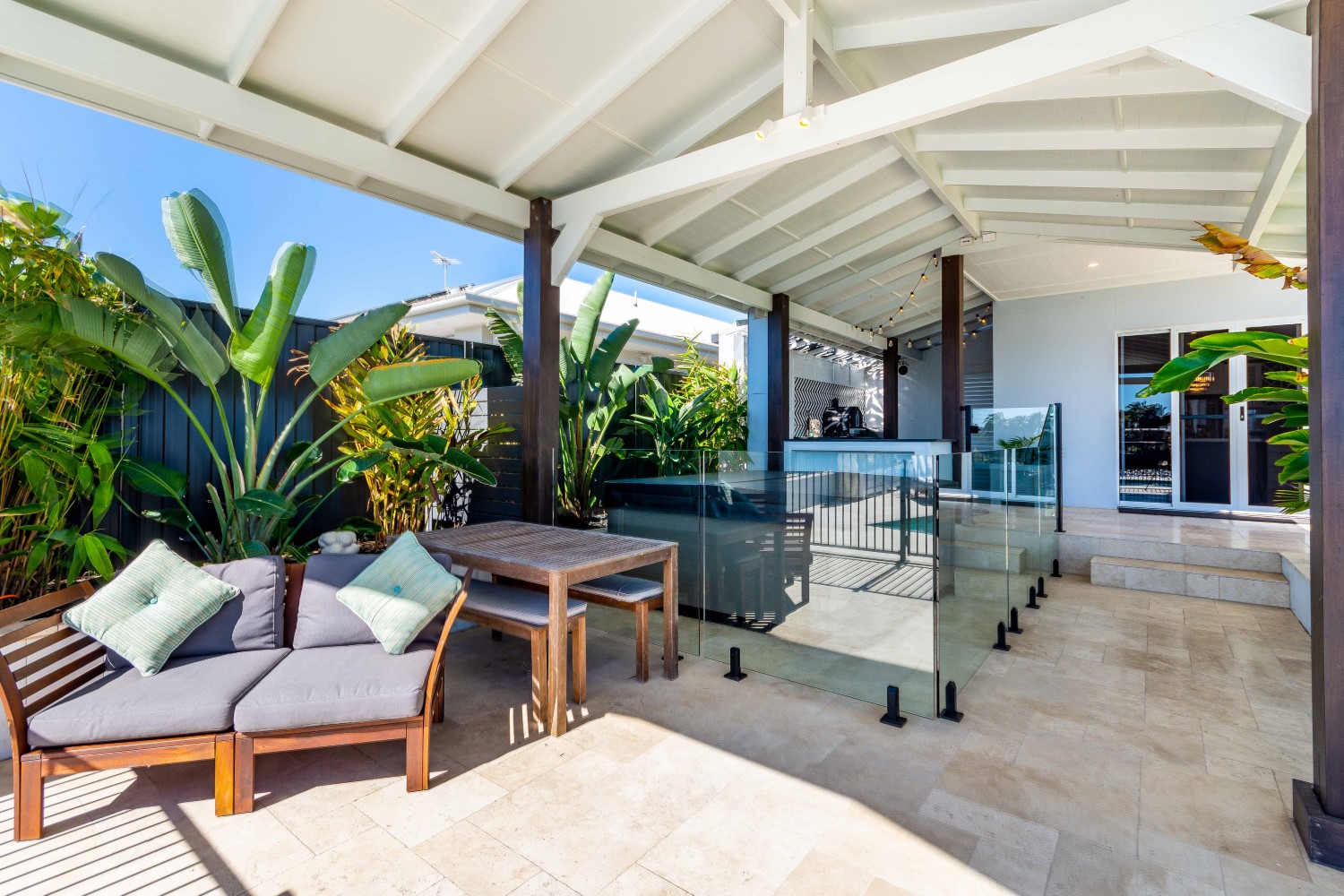 the peninsula banksia beach (7)