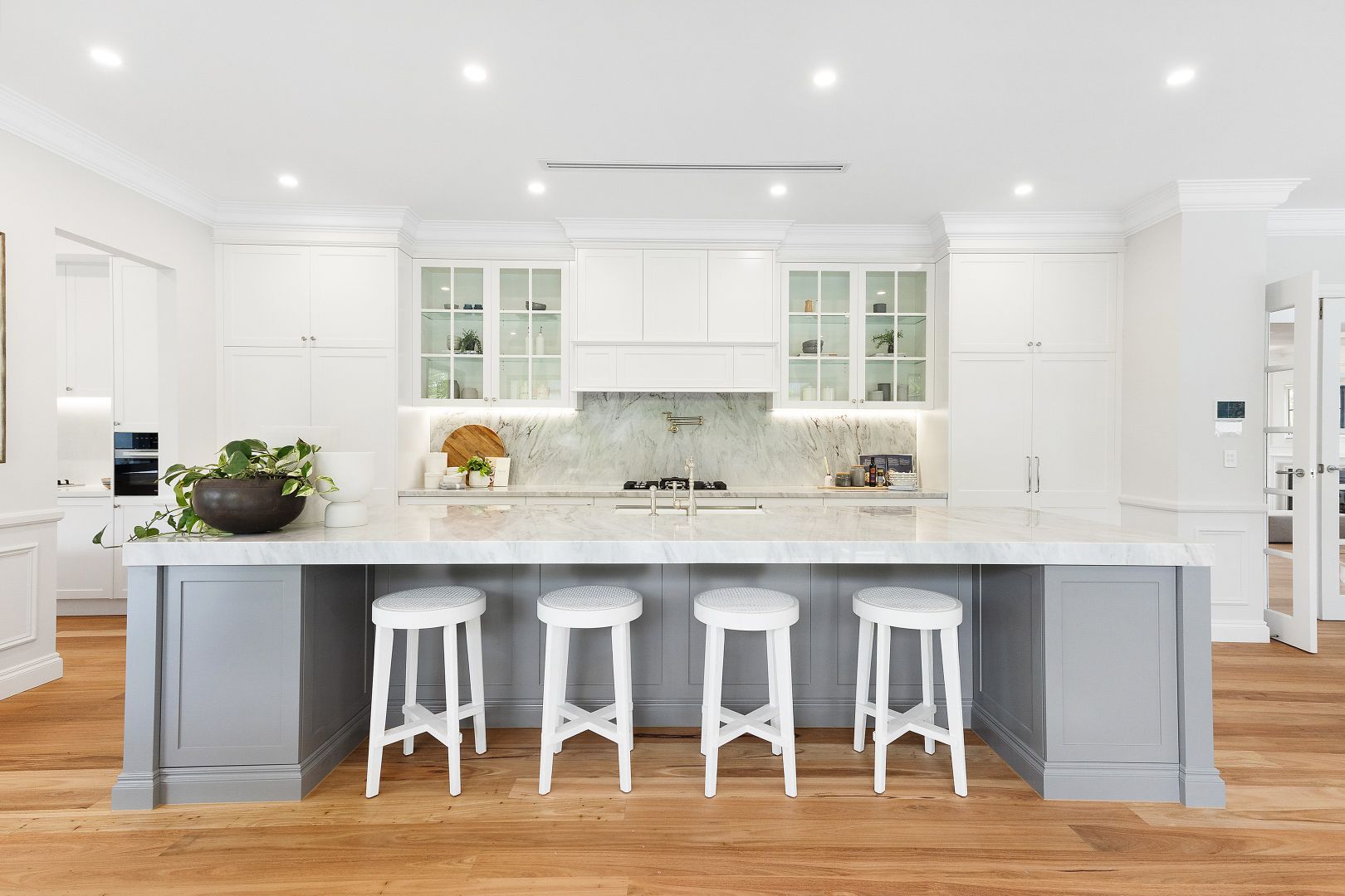 2019009406_4_1_240125_124527-w4134-h2756