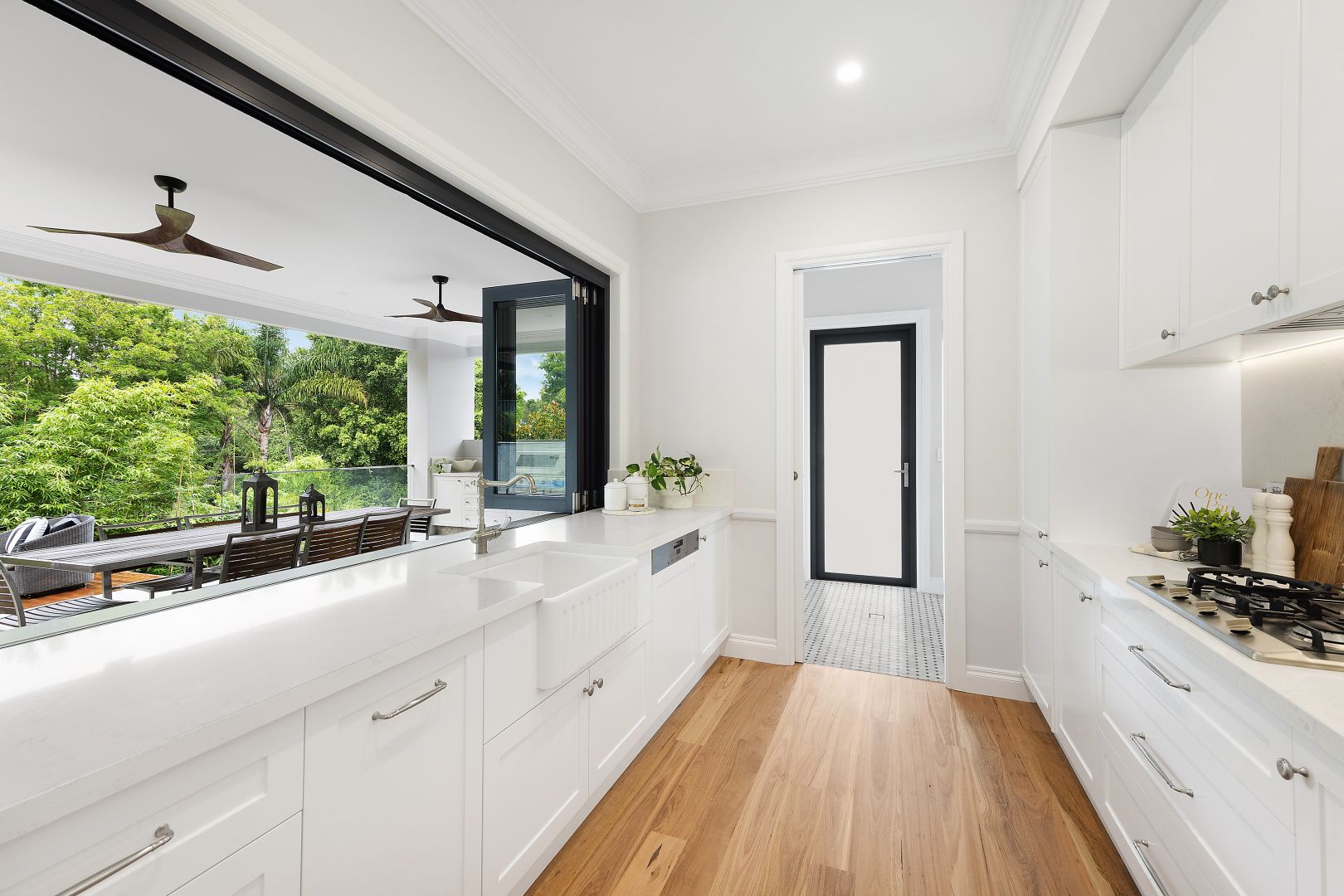 2019009406_5_1_240125_124527-w4134-h2756